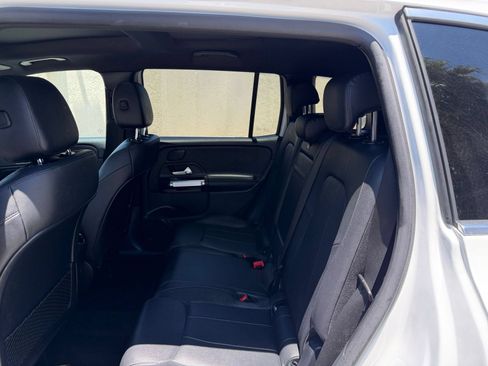 Used 2025 Mercedes-Benz GLB 250 image 28