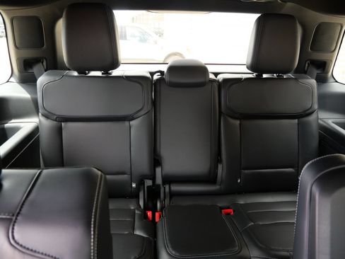 New 2027 Ford Expedition Platinum AWD/4WD image 16