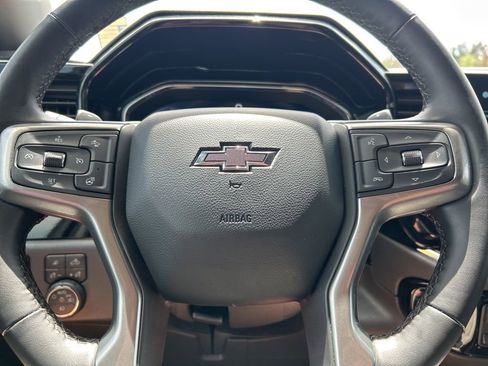 Used 2024 Chevrolet Silverado 1500 LT Trail Boss w/ LT Trail Boss Premium Package AWD/4WD image 23