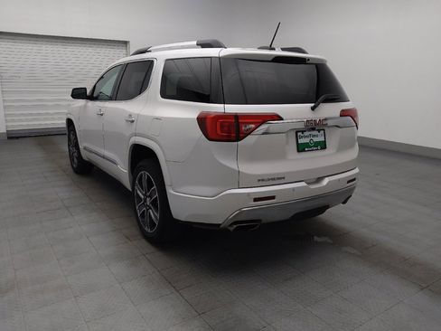 Used 2017 GMC Acadia Denali w/ Technology Package FWD image 5