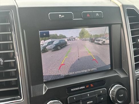 Used 2020 Ford F150 XLT w/ Equipment Group 302A Luxury AWD/4WD image 32