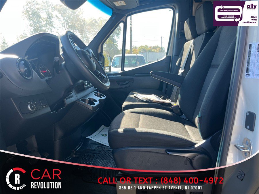 Used 2024 Mercedes-Benz Sprinter 2500 w/ Acoustic Package image 12