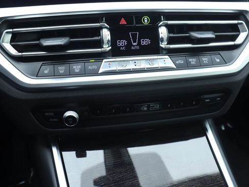 Used 2020 BMW 330i Sedan w/ Premium Package image 30