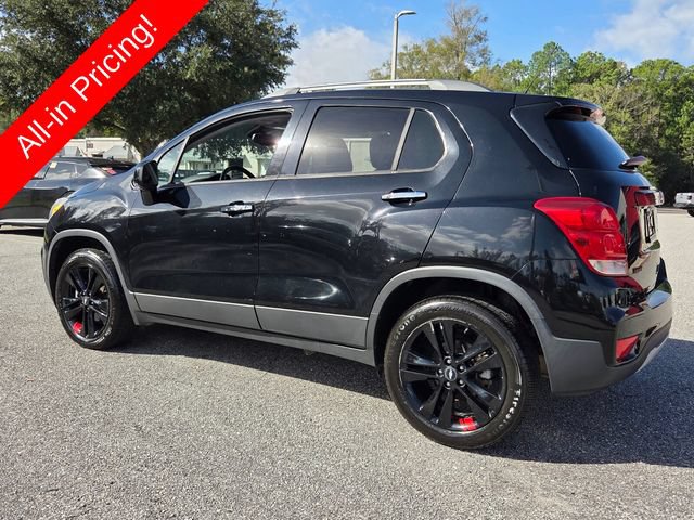 Used 2019 Chevrolet Trax LT w/ Redline Edition AWD/4WD image 3