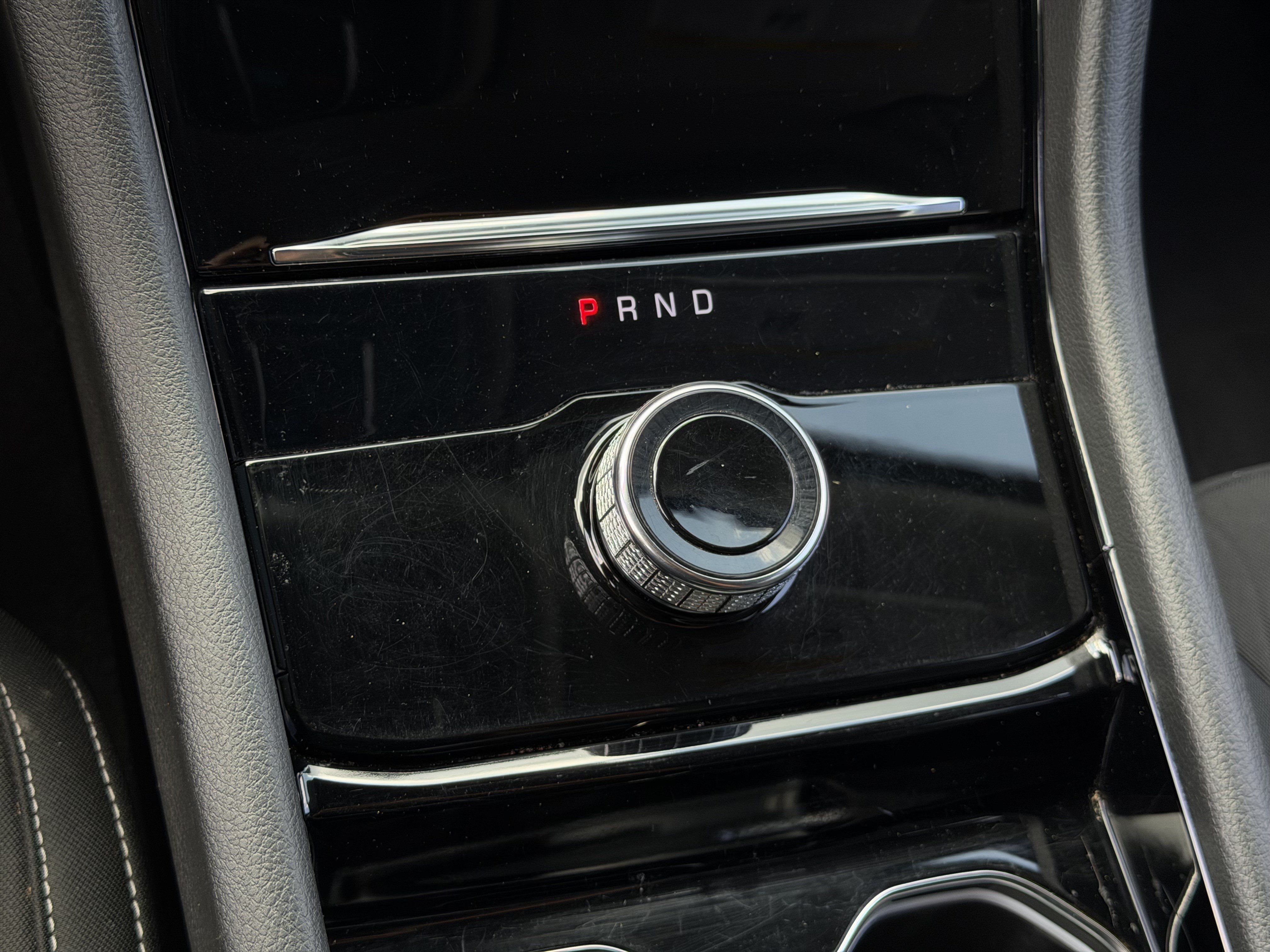 Used 2022 Jeep Grand Cherokee L Laredo w/ Luxury Tech Group I RWD image 26