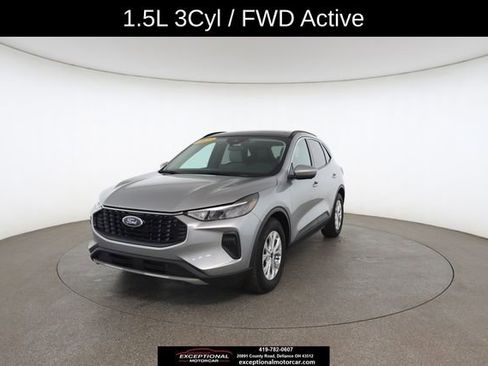 Used 2023 Ford Escape Active w/ Tech Pack #2 FWD image 1