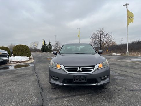 Used 2015 Honda Accord Sport image 2