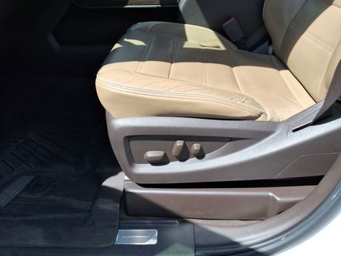 Used 2019 GMC Sierra 2500 Denali w/ Duramax Plus Package AWD/4WD image 24