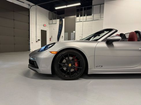 Used 2018 Porsche 718 Boxster GTS RWD image 3