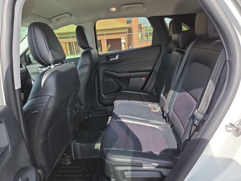 Certified 2021 Ford Escape SEL FWD image 11