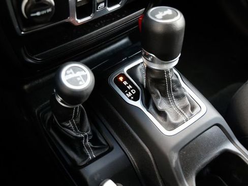 Used 2022 Jeep Wrangler Unlimited Sahara w/ Cold Weather Group image 40