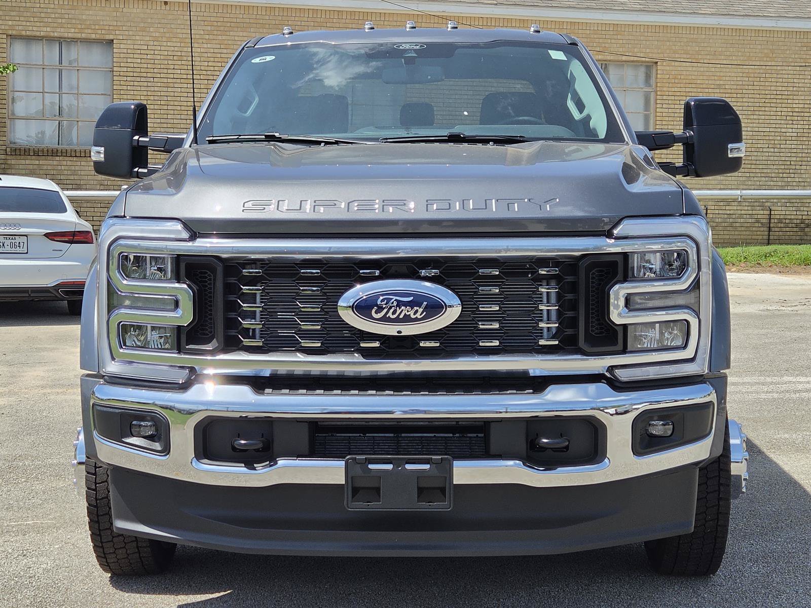 New 2026 Ford F450 Lariat w/ Camper Package AWD/4WD image 2