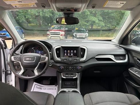 Used 2023 GMC Terrain SLE w/ Driver Convenience Package FWD image 23