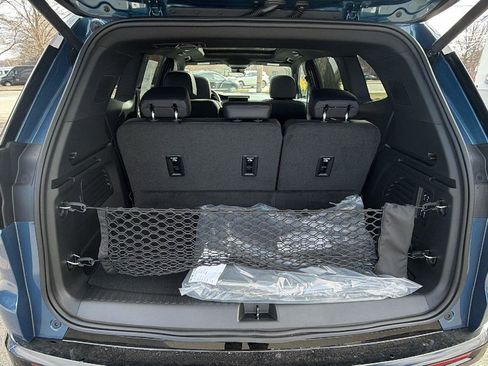 New 2026 GMC Acadia Denali w/ Super Cruise Package image 11