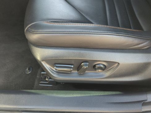 Used 2021 Toyota Avalon XSE FWD image 14