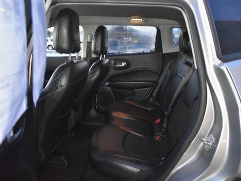 Used 2019 Jeep Compass Latitude image 30