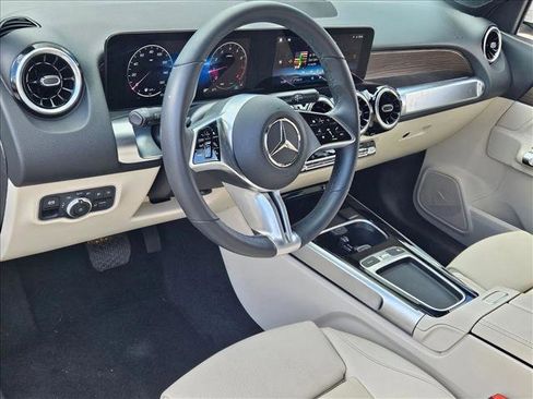 Certified 2026 Mercedes-Benz GLB 250 image 10