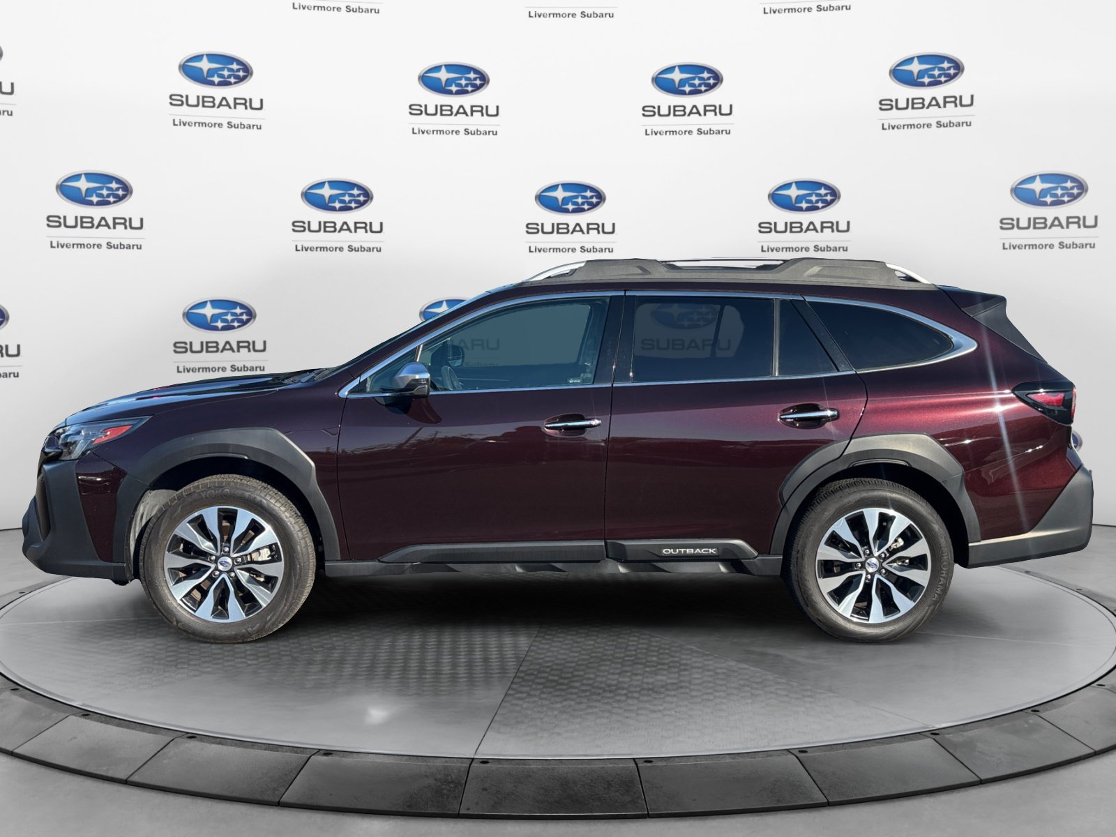 Used 2024 Subaru Outback Touring XT AWD/4WD image 4