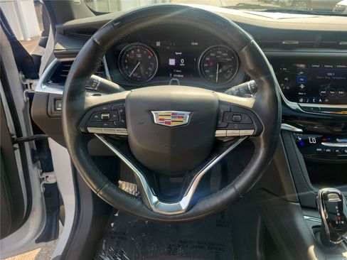 Used 2024 Cadillac XT6 Premium Luxury w/ Technology Package AWD/4WD image 22