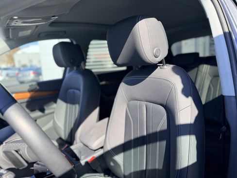 Certified 2023 Audi Q5 2.0T Premium Plus w/ Premium Plus Package image 11