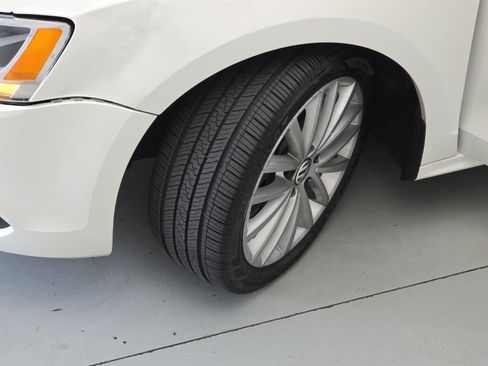Used 2014 Volkswagen Jetta TDI FWD image 31