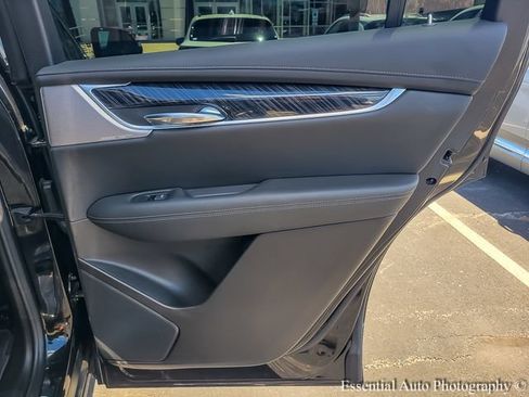 Certified 2024 Cadillac XT6 Premium Luxury w/ LPO, Floor Liner Package AWD/4WD image 24