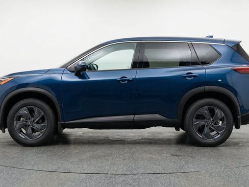 Used 2025 Nissan Rogue SV FWD image 5