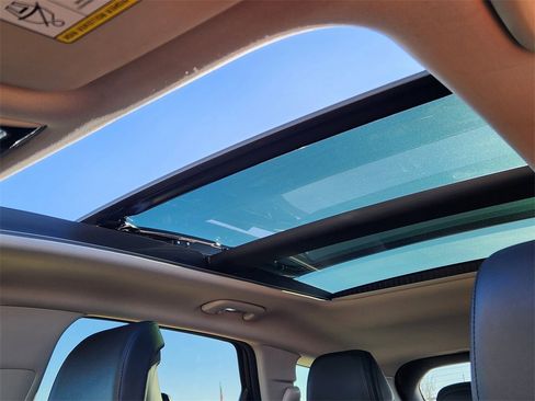 Used 2023 Kia Sportage SX Prestige image 24