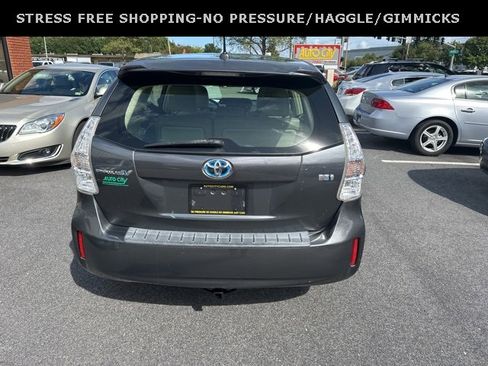 Used 2013 Toyota Prius V Five image 21