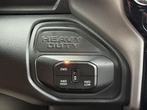 Used 2026 RAM 2500 Laramie AWD/4WD image 23