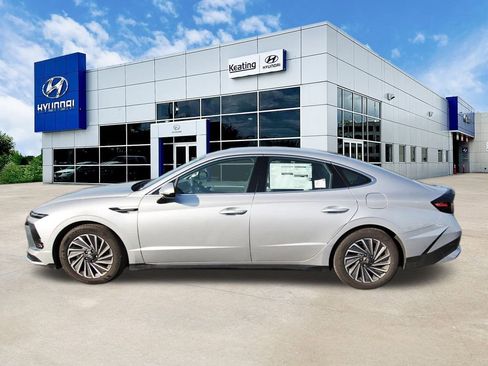 Certified 2025 Hyundai Sonata SEL image 8