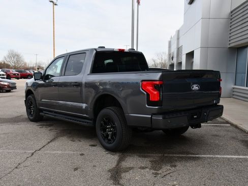 Used 2025 Ford F150 Lightning XLT image 4