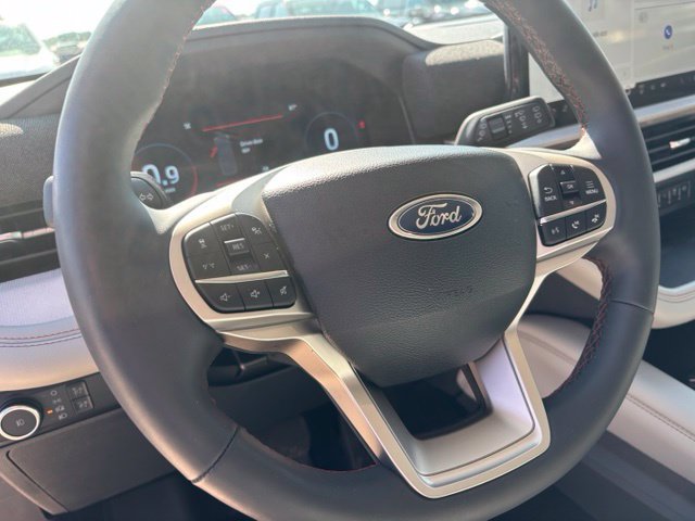 Used 2025 Ford Explorer Active w/ Active Comfort Package AWD/4WD image 24