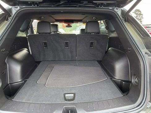 Certified 2022 Chevrolet Blazer Premier w/ Enhanced Convenience Package image 10