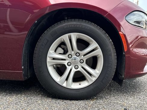 Used 2023 Dodge Charger SXT image 3