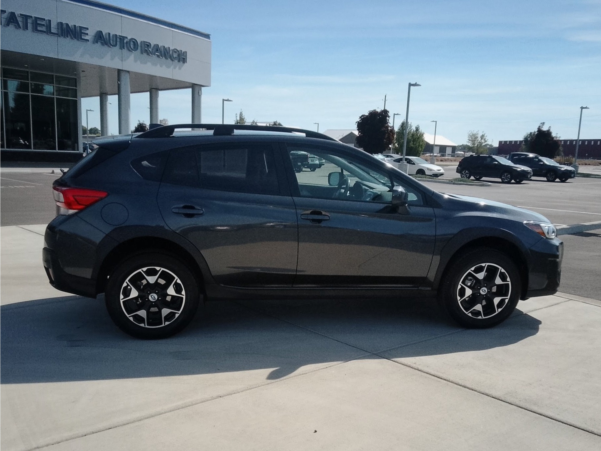 Used 2018 Subaru Crosstrek 2.0i Premium w/ Eyesight System AWD/4WD image 2