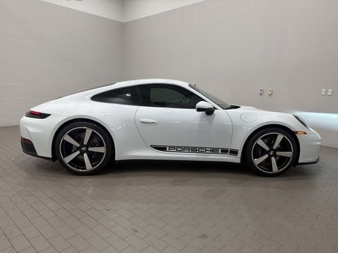 Used 2026 Porsche 911 Carrera RWD image 10