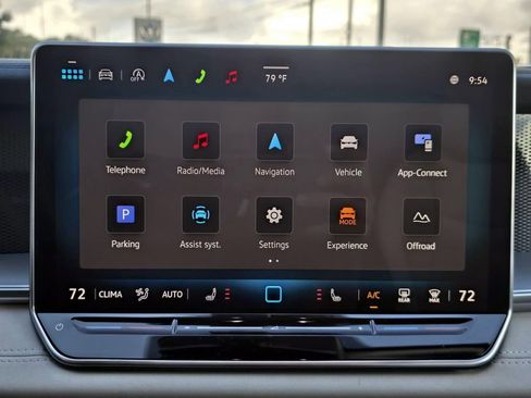 New 2025 Volkswagen Tiguan SE image 15