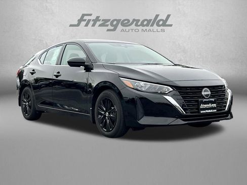 Used 2025 Nissan Sentra S image 1