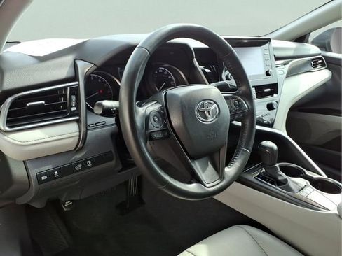 Used 2023 Toyota Camry SE image 13