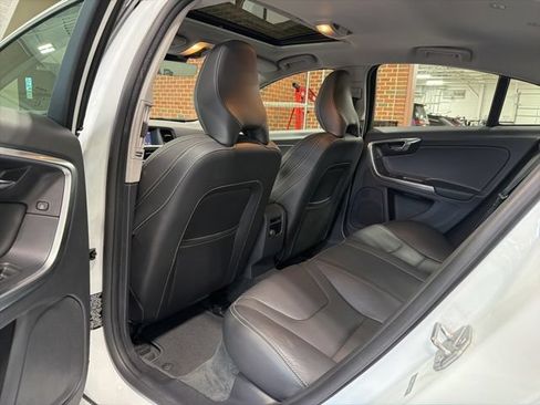 Used 2018 Volvo S60 T5 Dynamic w/ Vision Package AWD/4WD image 29