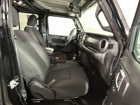 Used 2023 Jeep Wrangler Unlimited w/ 8.4" Radio Group AWD/4WD image 27