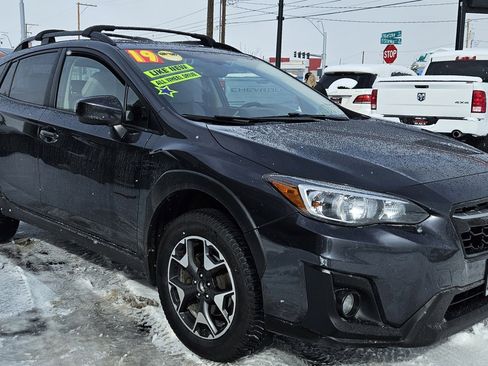 Used 2019 Subaru Crosstrek 2.0i Premium image 1