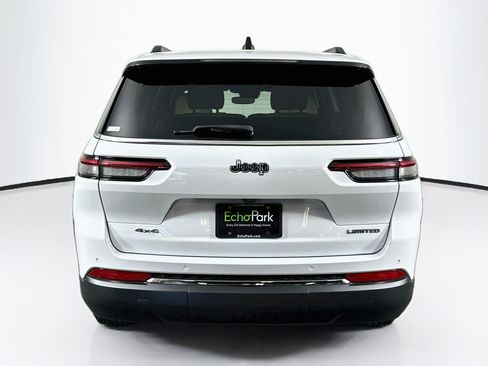 Used 2023 Jeep Grand Cherokee L Limited AWD/4WD image 7