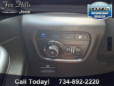 Used 2022 Jeep Grand Cherokee Limited 4xe AWD/4WD image 16