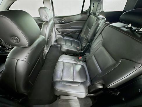 Used 2018 GMC Acadia SLT w/ LPO, Cargo Package FWD image 27