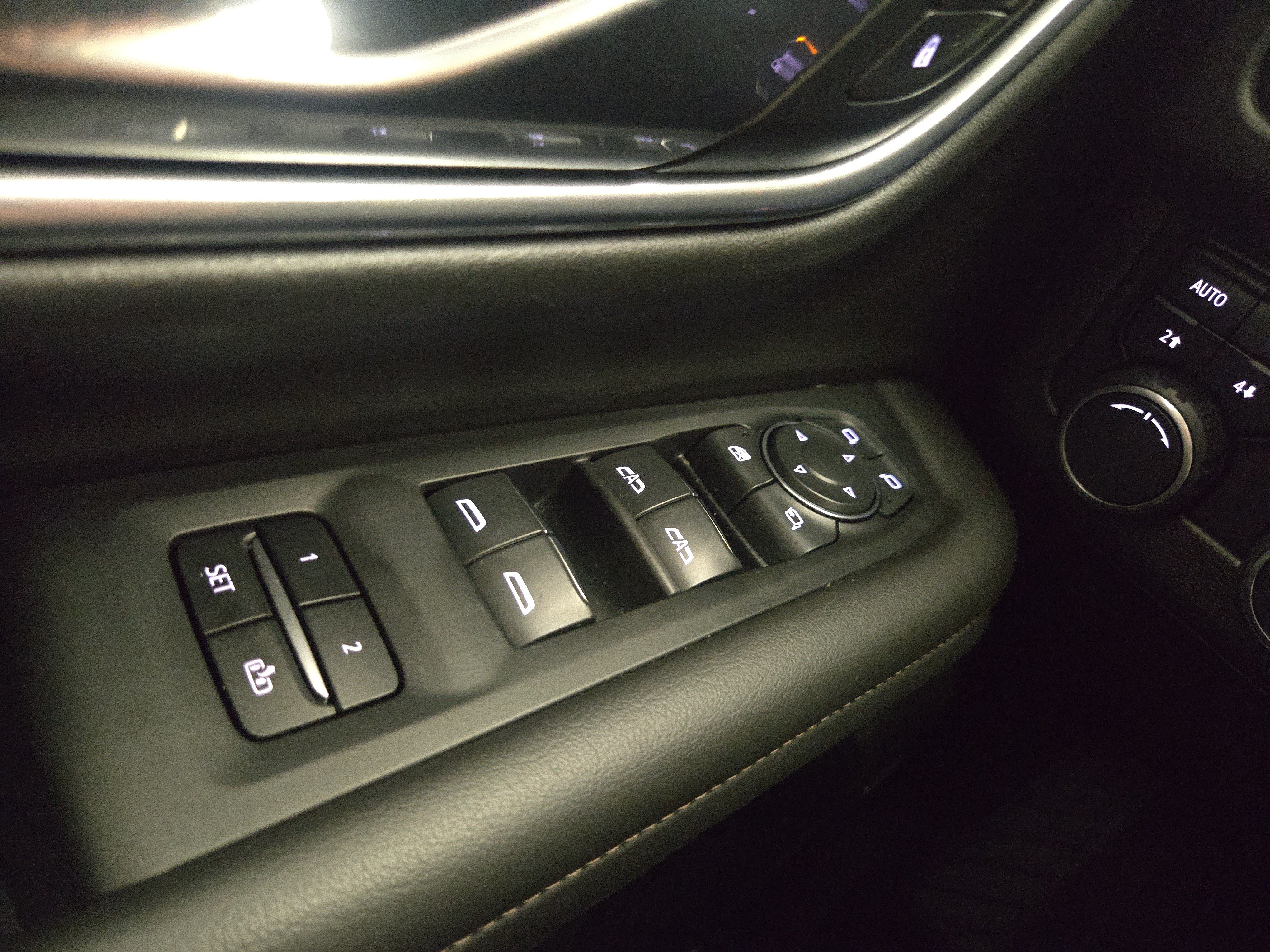 Used 2021 Chevrolet Tahoe High Country w/ Premium Package AWD/4WD image 29