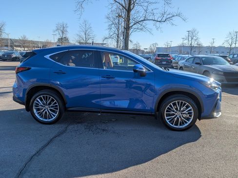 Used 2025 Lexus NX 350h AWD w/ Accessory Package (2T) image 8