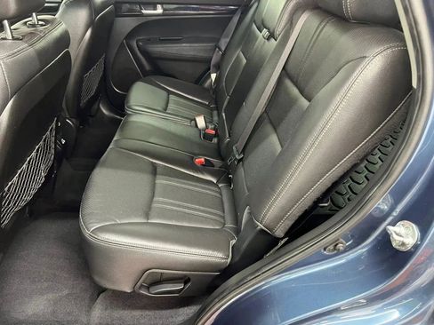 Used 2015 Kia Sorento EX AWD/4WD image 10