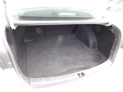 Used 2022 Toyota Corolla LE FWD image 10